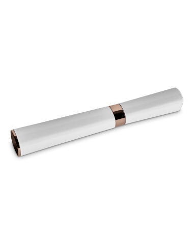 Facial trimmer to define eyebrows